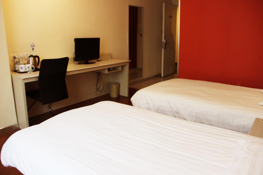 Hanting Hotel Tianjin Youyi Road Room photo