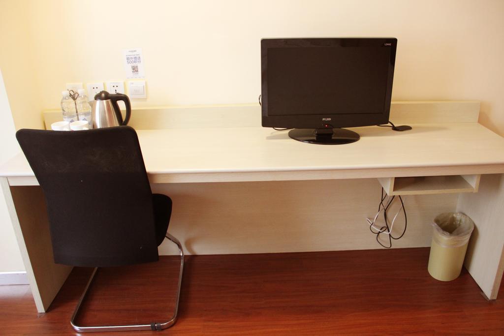 Hanting Hotel Tianjin Youyi Road Room photo